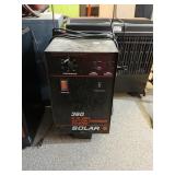 Solar 360 6/12 Battery Charger/ Starter