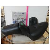 Harley Davidson- Seat For Softail Custom & Book