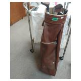 Hawk Golf Bag With 7 Golf Clubs