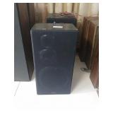 Magnavox Speakers (9x7.5"x 17")