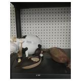 Bank, Wooden Decorations