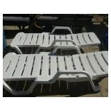 Plastic Patio Lounge Chairs(2)