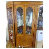 Broyhill Oak Curio China Cabinet w/ Light