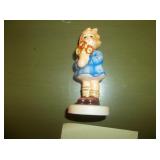 Hummel Girl Holding a Bouquet of Flowers 3.5" tall