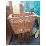 Large Basket & Stand