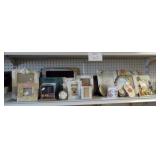 lot of picture frames (19 total)