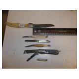 lot of knives, varying sizes