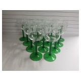 Vintage Emerald Green Stemmed Wine Glasses (14)