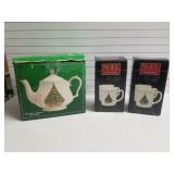 Salem Teapot And Matching Mugs