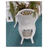 White Wicker Flower Pot Stand