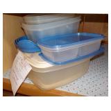 Lot of plastic storage containers