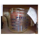 Set of 3 Pyrex Glass Measuring Cups - 1, 2, 4