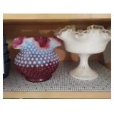 Lot of 2 Vases