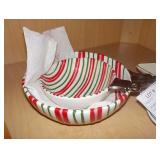 Set of 2 Ornamnet shaped Christmas Serving bowls