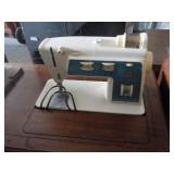 Sewing machine & Cabinet  ( Singer)