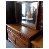 Dresser w/ mirror 6 drawers