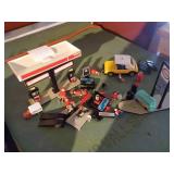 42 pieces  gas station set