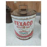 Vintage Texaco motor oil 5-gallon can