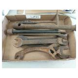 Box lot of miscellaneous tools, wrenches and