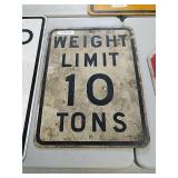 10 tons weight limit sign