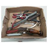 Box lot of miscellaneous tools