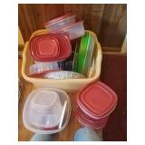 Rubbermaid plasticware