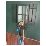 Green Mirror shutter w/ contents (Screwed into