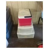 Igloo cooler with two pull out drawers