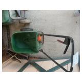 Scotts basic spreader