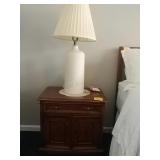 End table w/ lamp