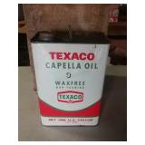 Texaco Cappella Oil. One gallon. Has some in it