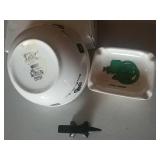 John Deer bowl, ashtray and tiny anvil