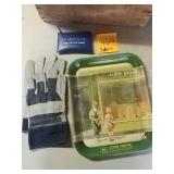 John Deere tin sign, Felton Bank coin purse and