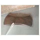 Double sided axe head