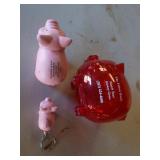 Lot of 3 plastic Piggy Banks