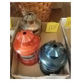 3 small lantern s