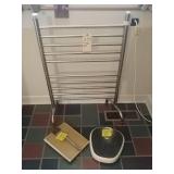 Towel warmer and 2 scales
