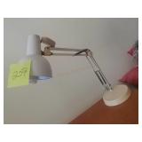 Desk lamp