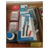 Rivet gun, rivets lot