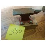 Mini anvil