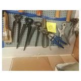 Paint brushes to key picks