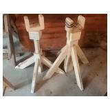 2 boat stands