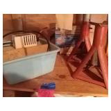 2 jack stands, pump and heavy duty edging