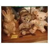 (2) cookie jars and a bear