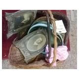 Baskets, pictures frames