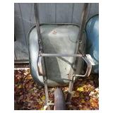 Wheel barrel (plastic)