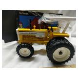 1994 Toy Farmer Minneapolis Moline G750 Includes