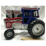 2000 Toy Farmer Massey Ferguson 1155 Spirit Of