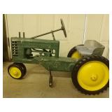 1949 Jonh Deer Original A pedal tractor. has new