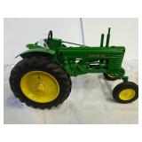 1/8 John Deere model B